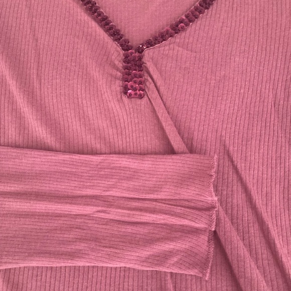 Esprit long sleeves V neck top - Picture 4 of 14